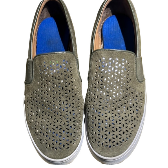 Vionic Shoes - Vionic womens Slip On Loafer Shoes Sz 9.5 356 Midiperf TVW4938-1 Blue Perforated